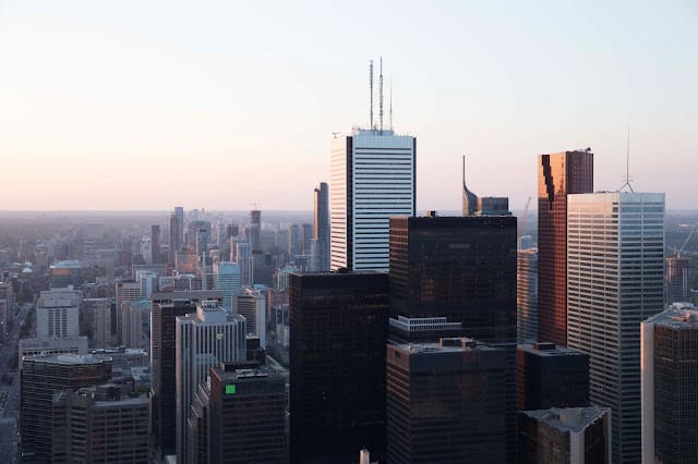 Tantangan dan Implementasi Revolusi Industri 4.0 di Indonesia