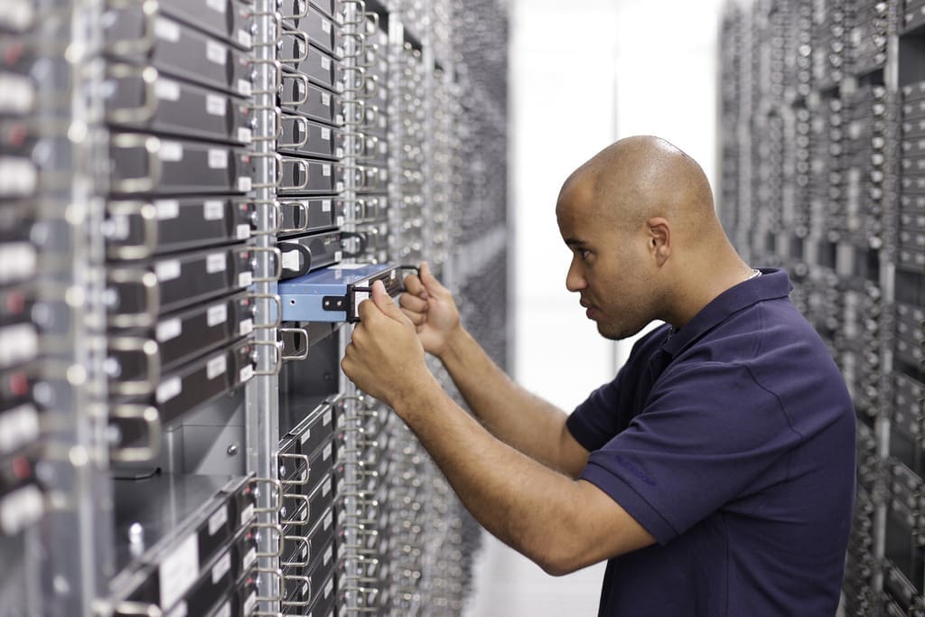 Tips memilih Web Hosting Provider Yang Tepat Untuk Startup Dan UKM